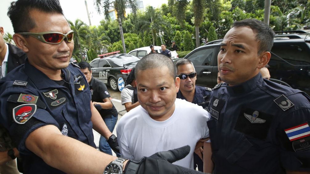 Hidup Jetset Biksu Thailand Wirapol Sukphol Berujung Bui 114 Tahun Hidup Jetset Biksu Thailand Wirapol Sukphol Berujung Bui 114 Tahun