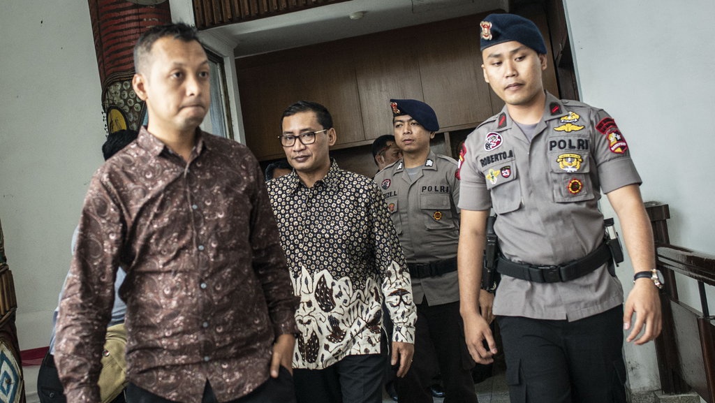 Bupati Tulungagung Nonaktif Syahri Mulyo Diperiksa KPK Bupati Tulungagung Nonaktif Syahri Mulyo Diperiksa KPK