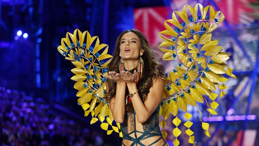 Hitam Putih Perjalanan Victoria's Secret