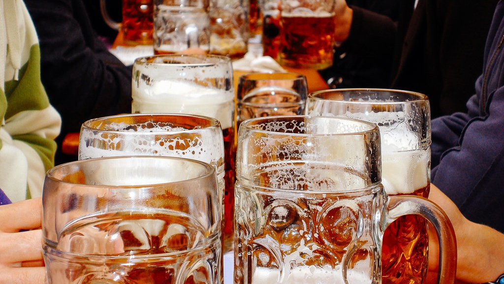 Syarat dan Cara Mengurus Izin Penjualan Minuman Beralkohol