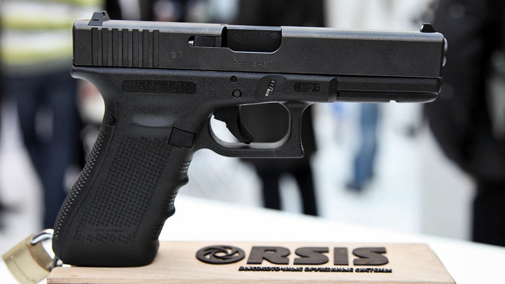 Senjata Api Glock 17 Pistol Apa dan Aturan Senpi di Polri Senjata Api Glock 17 Pistol Apa dan Aturan Senpi di Polri