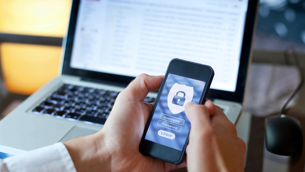 Menguji Efektivitas RUU PDP di Tengah Masifnya Kebocoran Data