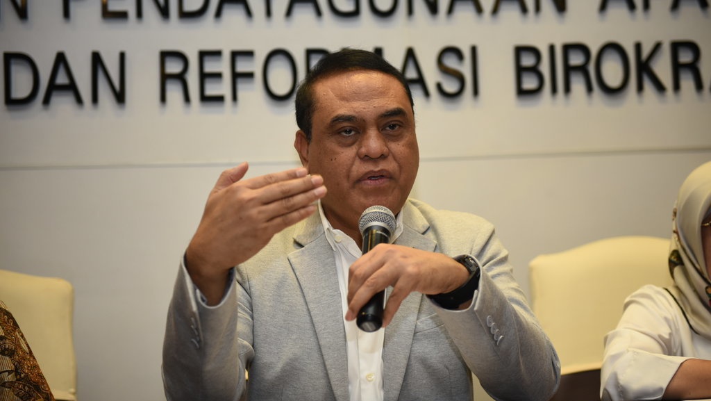 MenPAN RB Minta ASN Tidak Beropini Politik Usai Pemilu 2019 MenPAN RB Minta ASN Tidak Beropini Politik Usai Pemilu 2019