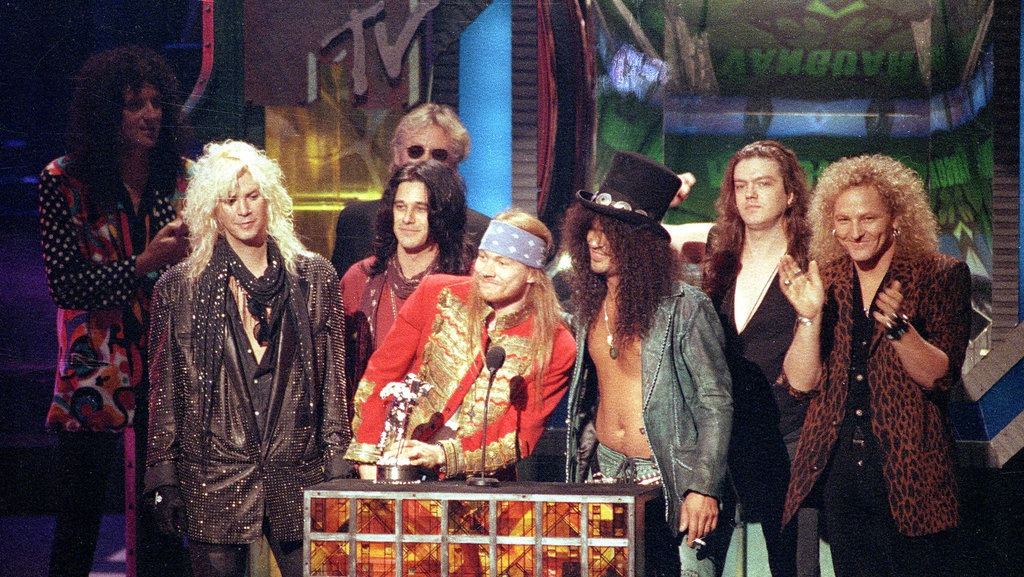 Lirik Lagu November Rain Ciptaan Guns N' Roses beserta Faktanya Lirik Lagu November Rain Ciptaan Guns N' Roses beserta Faktanya