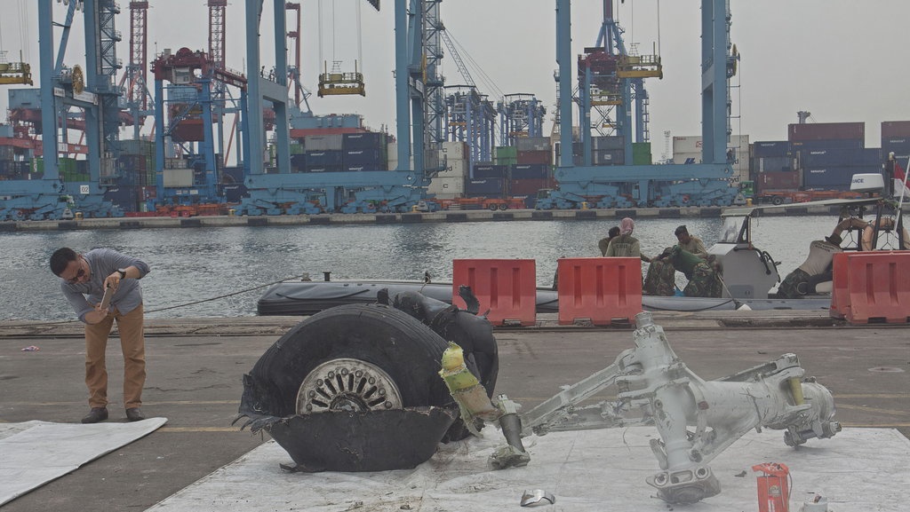 KNKT Sebut Lion Air JT-610 Hantam Laut dengan Kondisi Mesin Hidup