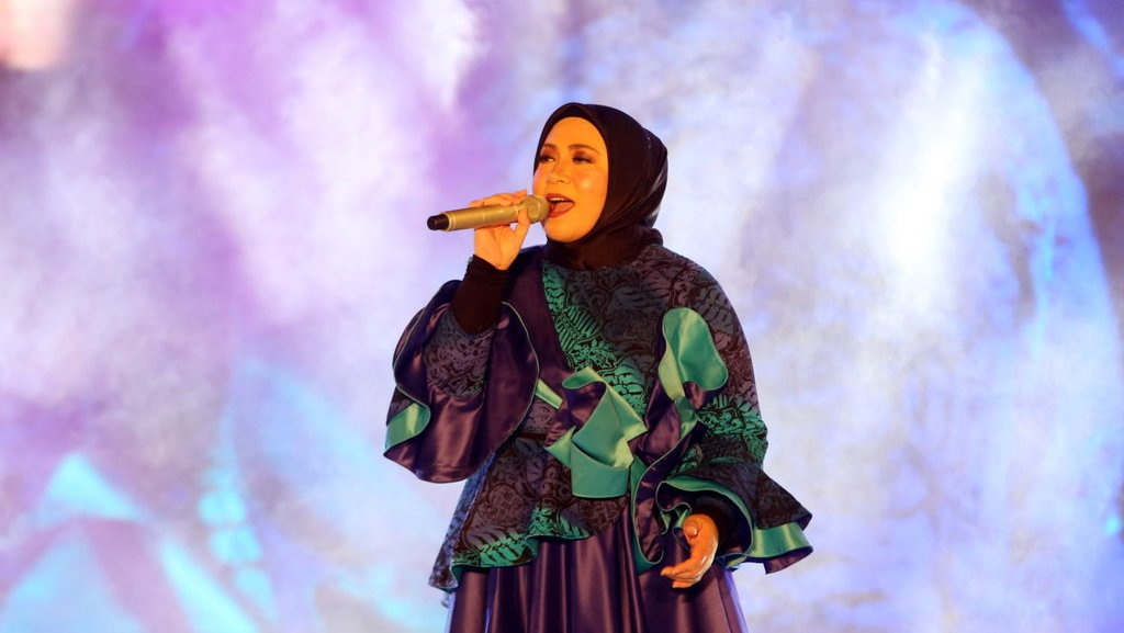 Lirik Lagu Religi Melly Goeslaw dan Maknanya, Sambut Ramadhan 2022 Lirik Lagu Religi Melly Goeslaw dan Maknanya, Sambut Ramadhan 2022
