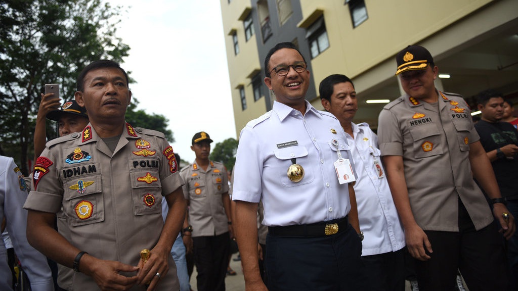 Anies Pastikan Konvoi Kemenangan Persija Berlangsung Besok Anies Pastikan Konvoi Kemenangan Persija Berlangsung Besok