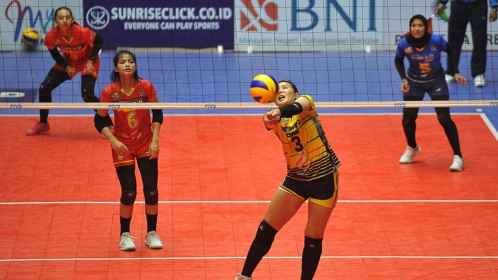 Macam-Macam Passing Bola Voli, Pengertian, dan Cara Melakukannya Macam-Macam Passing Bola Voli, Pengertian, dan Cara Melakukannya