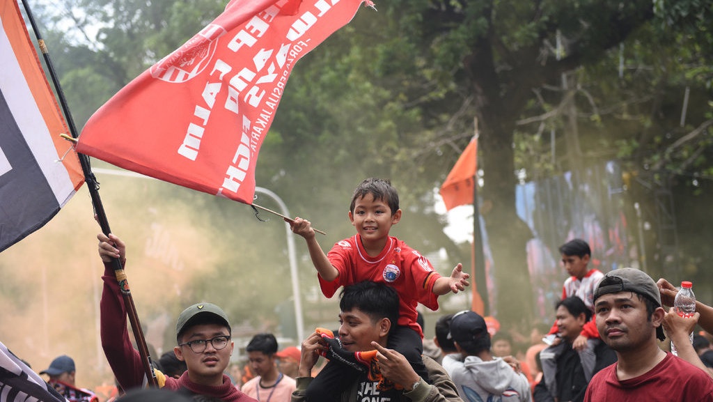 Konvoi Persija: Lalu Lintas dari Bundaran Senayan Dialihkan Konvoi Persija: Lalu Lintas dari Bundaran Senayan Dialihkan