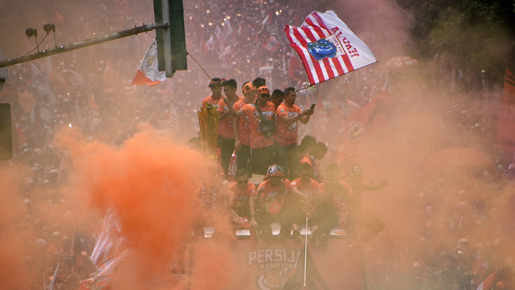 Konvoi Persija Dimulai, Suporter Berangkat dari GBK ke Balai Kota