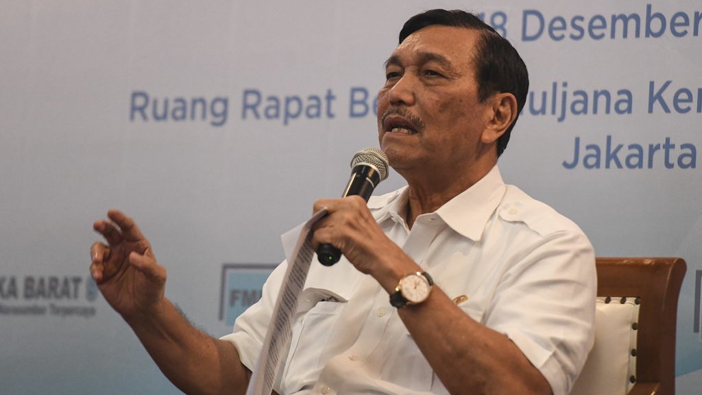 Luhut Klaim Sawit Berkontribusi Turunkan Kemiskinan dan Ketimpangan Luhut Klaim Sawit Berkontribusi Turunkan Kemiskinan dan Ketimpangan