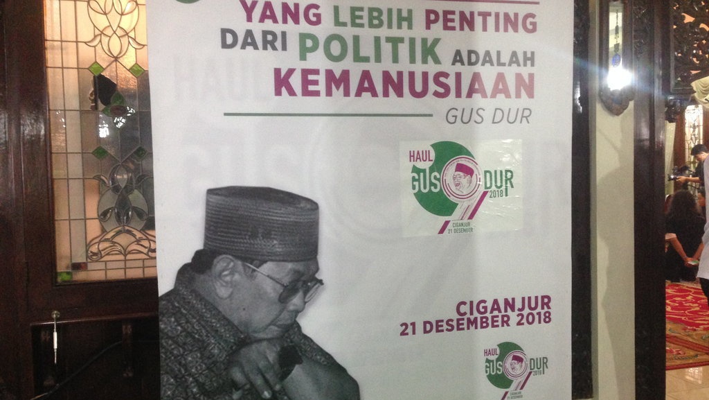 Solusi Tragedi 1965: Langkah Maju Gus Dur, Langkah Mundur Jokowi