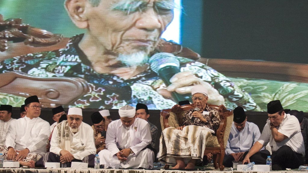 Mengenang Kemanusiaan Gus Dur yang Melampaui Kita Mengenang Kemanusiaan Gus Dur yang Melampaui Kita