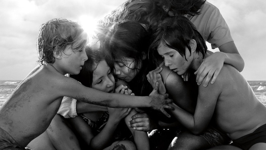 Film Roma: Tribut Melankolis Alfonso Cuaron untuk Pengasuhnya Film Roma: Tribut Melankolis Alfonso Cuaron untuk Pengasuhnya