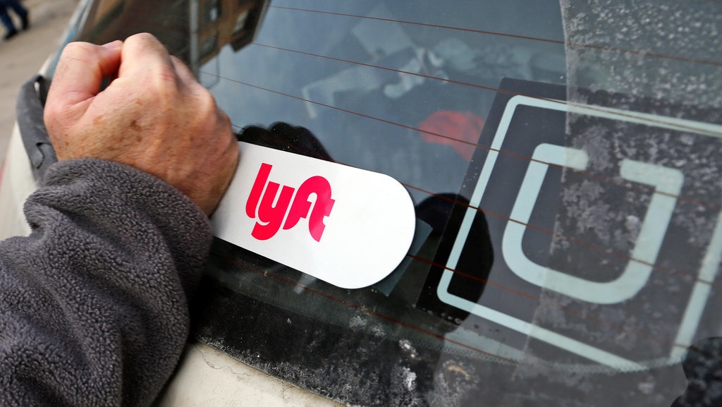 Politisasi Taksi Online Jelang Pemilu: Belajar dari Kasus Uber Politisasi Taksi Online Jelang Pemilu: Belajar dari Kasus Uber