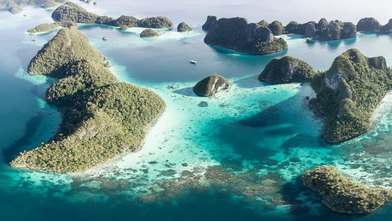 Kala Pariwisata Merawat Laut Raja Ampat