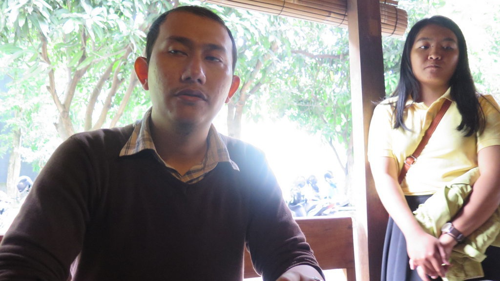 Wartawan Balairung Raih Penghargan Pogau Award untuk Keberanian Wartawan Balairung Raih Penghargan Pogau Award untuk Keberanian