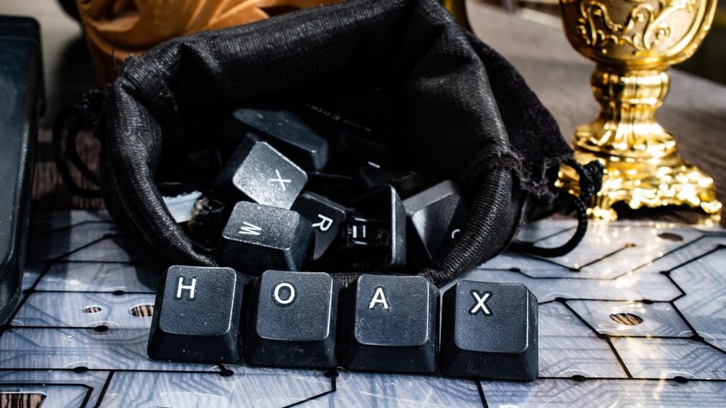 Kembali ke Sekolah Melawan Hoaks Kembali ke Sekolah Melawan Hoaks