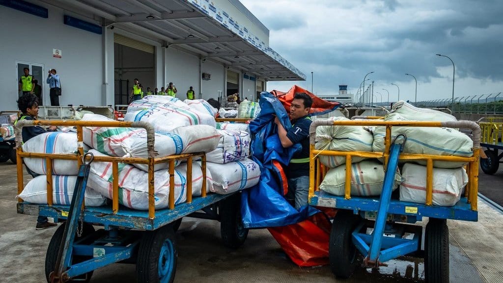Asperindo Keluhkan Kualitas Fasilitas Kargo di Bandara & Pelabuhan Asperindo Keluhkan Kualitas Fasilitas Kargo di Bandara & Pelabuhan