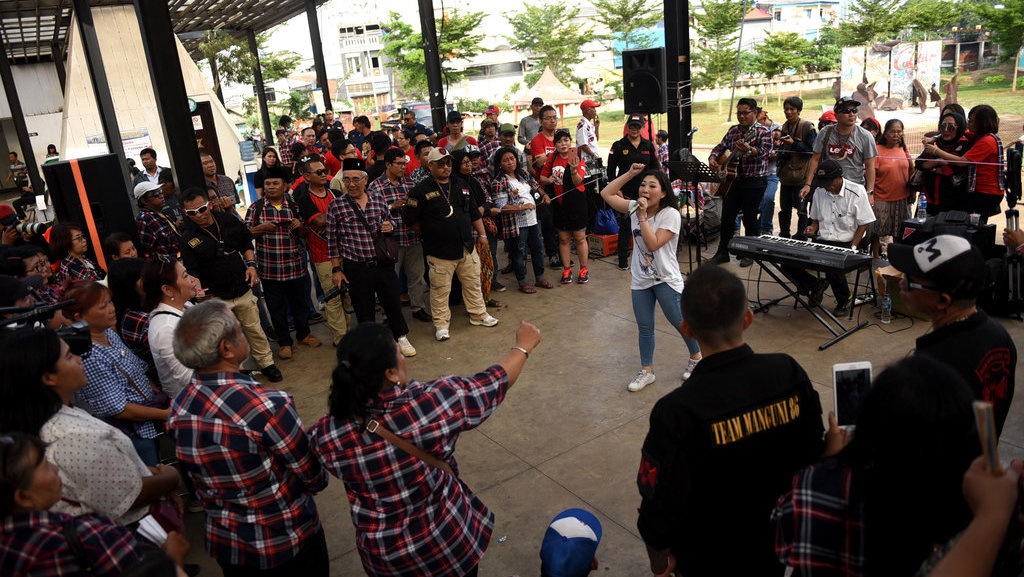 Perayaan BTP Bebas & Usaha Mengkritik Anies Lewat RPTRA Kalijodo Perayaan BTP Bebas & Usaha Mengkritik Anies Lewat RPTRA Kalijodo