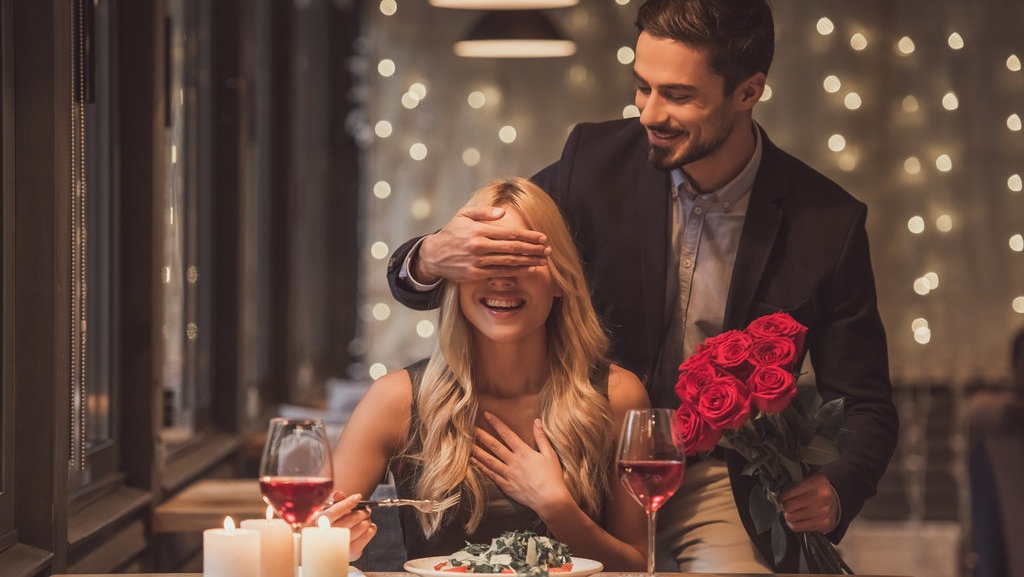 Tips dan Cara Berkencan di Tengah Pandemi Covid-19 Tips dan Cara Berkencan di Tengah Pandemi Covid-19