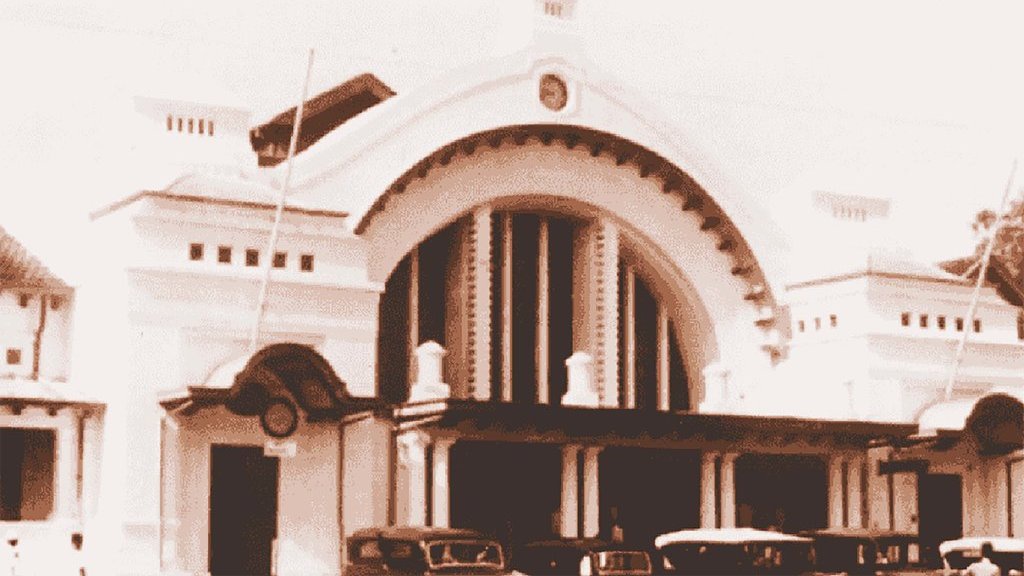 Sejarah PT Pos Indonesia: Dari Zaman VOC Hingga Jadi BUMN Sejarah PT Pos Indonesia: Dari Zaman VOC Hingga Jadi BUMN