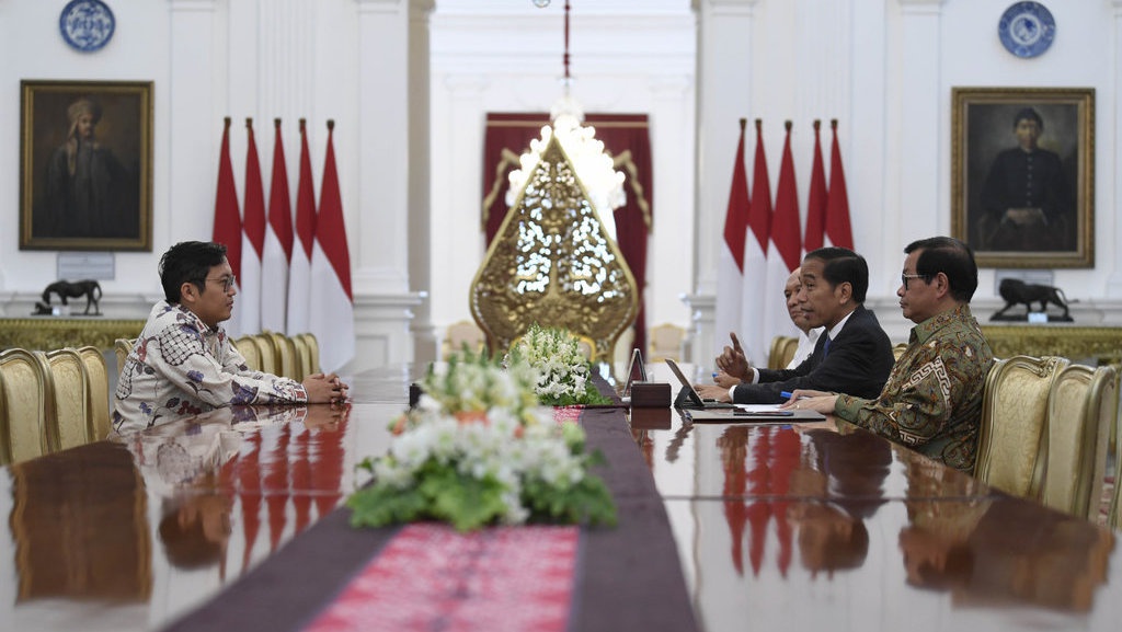 Jokowi: Setop Uninstall Bukalapak, Dorong Anak Muda Berinovasi Jokowi: Setop Uninstall Bukalapak, Dorong Anak Muda Berinovasi