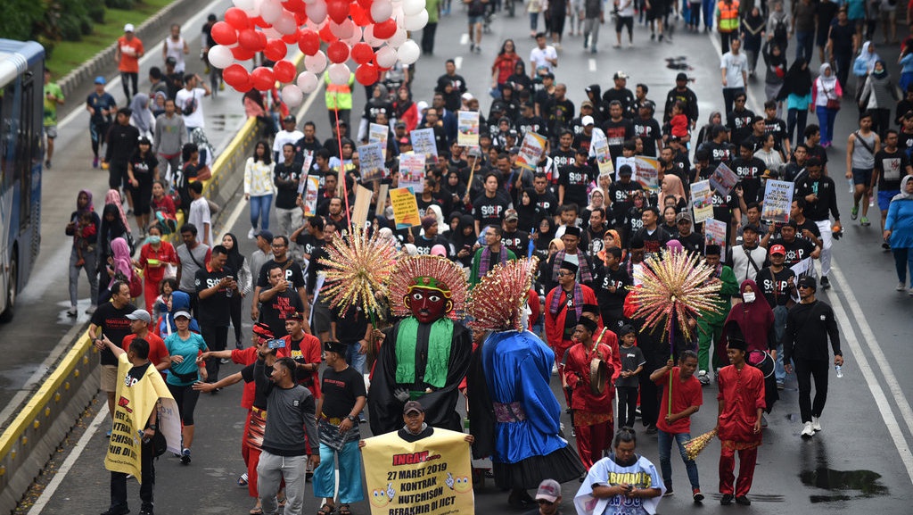 Aksi Karnaval Buruh Pelabuhan