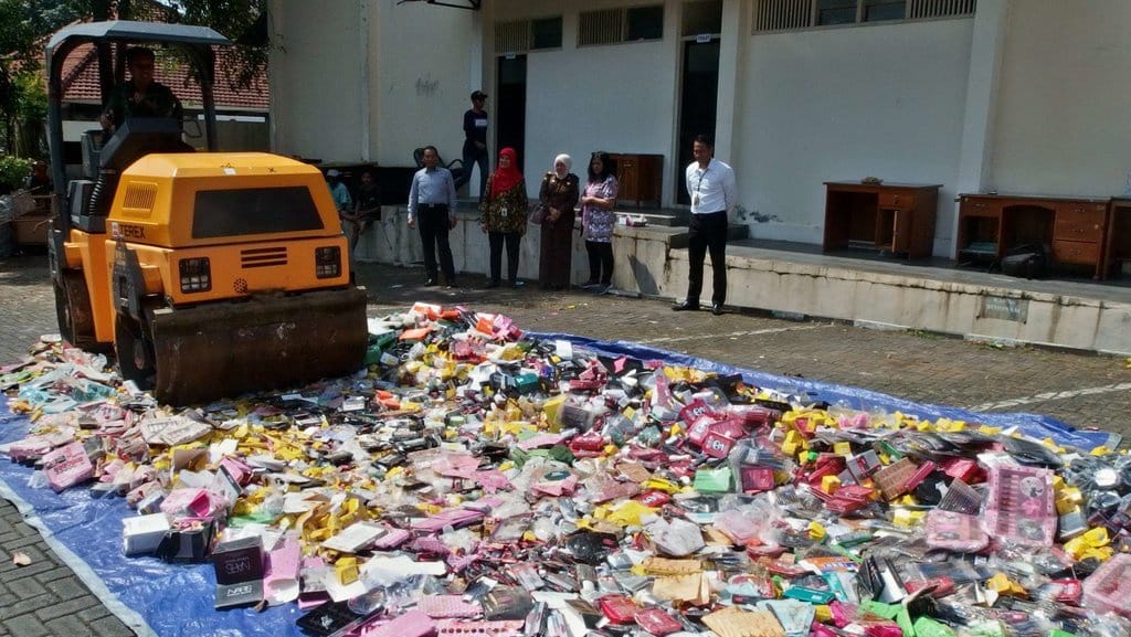 Penyelundupan Kosmetik dan Obat Ilegal Rugikan Negara Rp6,4 Triliun