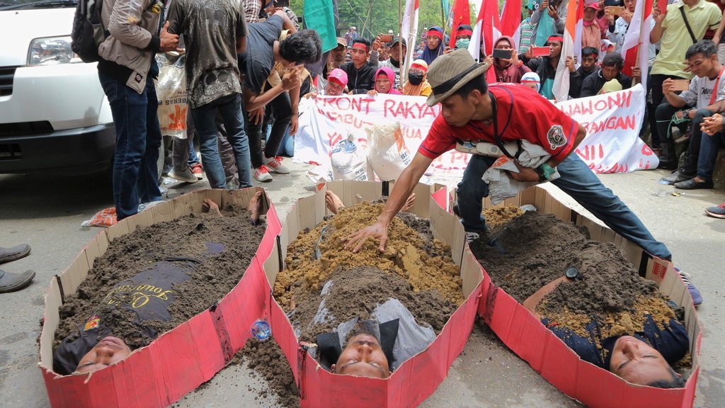 Pemerintah Didesak Cabut Izin Tambang Nikel di Pulau Wawonii