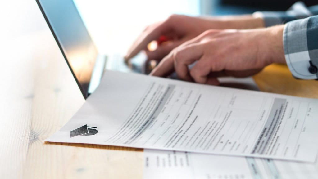 Tips Membuat CV Lamaran Kerja Saat Pandemi Corona Tips Membuat CV Lamaran Kerja Saat Pandemi Corona