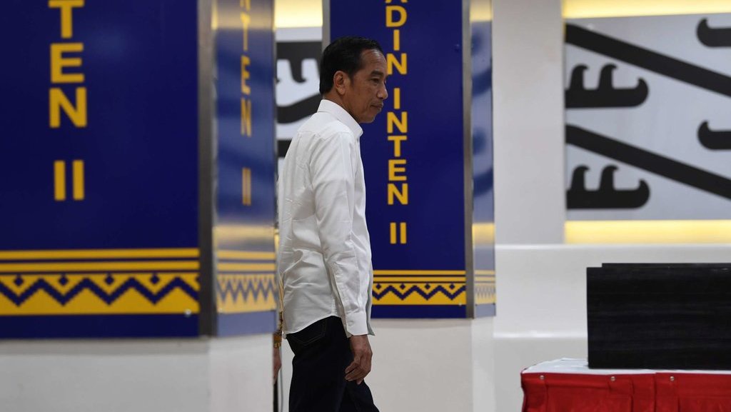 Jokowi Resmikan Terminal Baru Bandara Radin Inten II Jokowi Resmikan Terminal Baru Bandara Radin Inten II