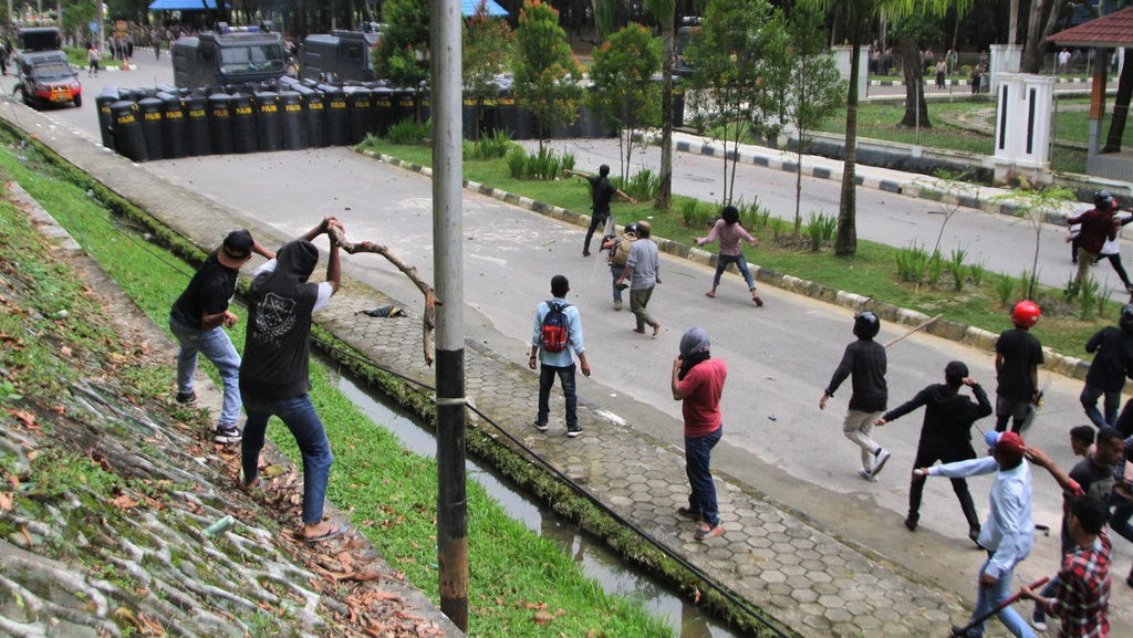 JATAM: UU Pertambangan Belum Memfasilitasi Hak Menolak Tambang JATAM: UU Pertambangan Belum Memfasilitasi Hak Menolak Tambang