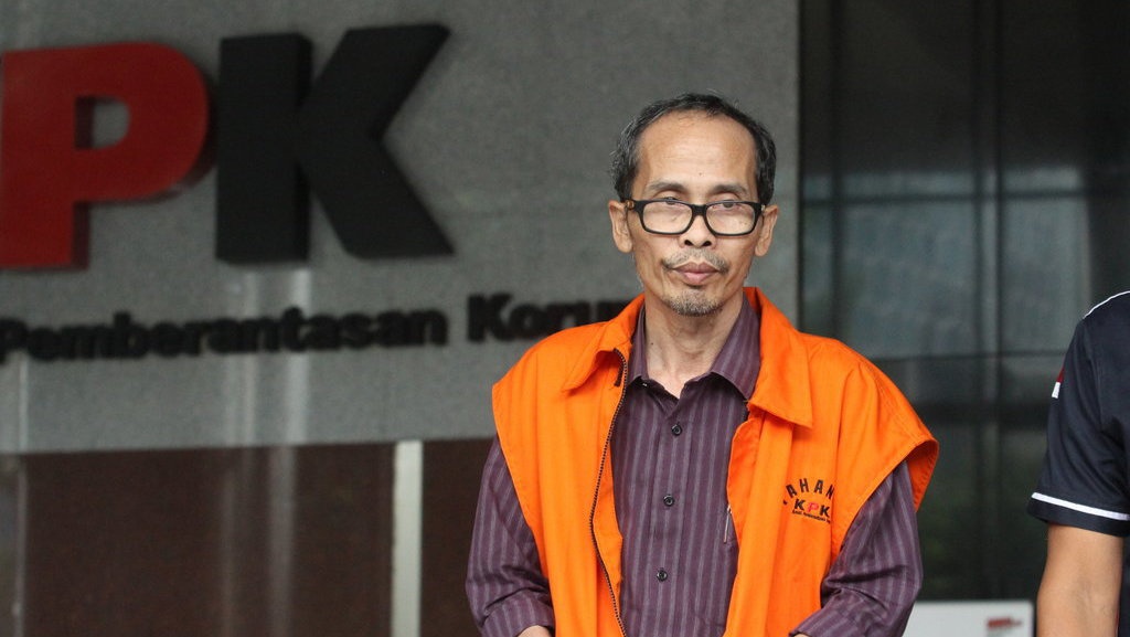 Kepala Kemenag Gresik Muafaq Wirahadi Dituntut 2 Tahun Penjara Kepala Kemenag Gresik Muafaq Wirahadi Dituntut 2 Tahun Penjara