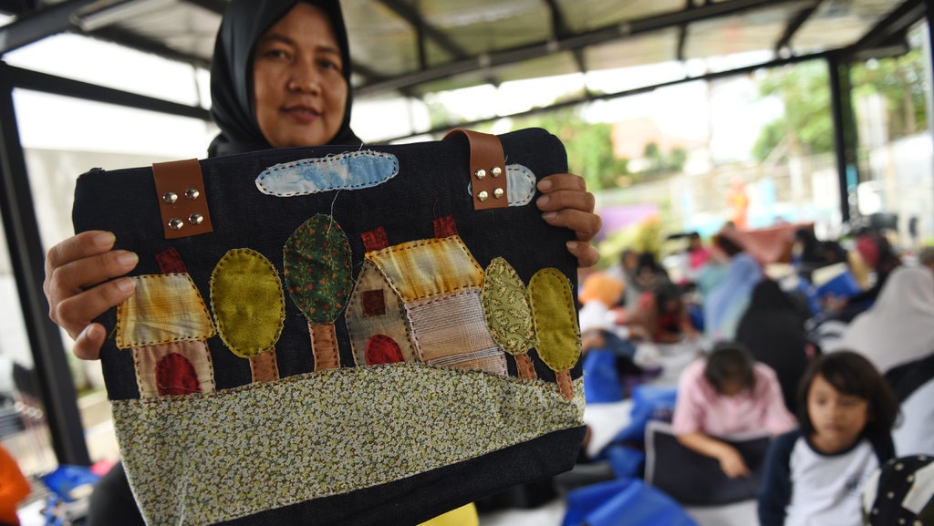 Workshop Kerajinan Tangan di RPTRA Bambu Kuning
