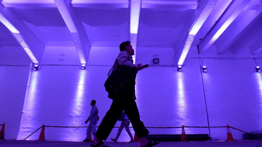 Adab Berjalan Menurut Islam, Dalil, dan Contohnya Adab Berjalan Menurut Islam, Dalil, dan Contohnya