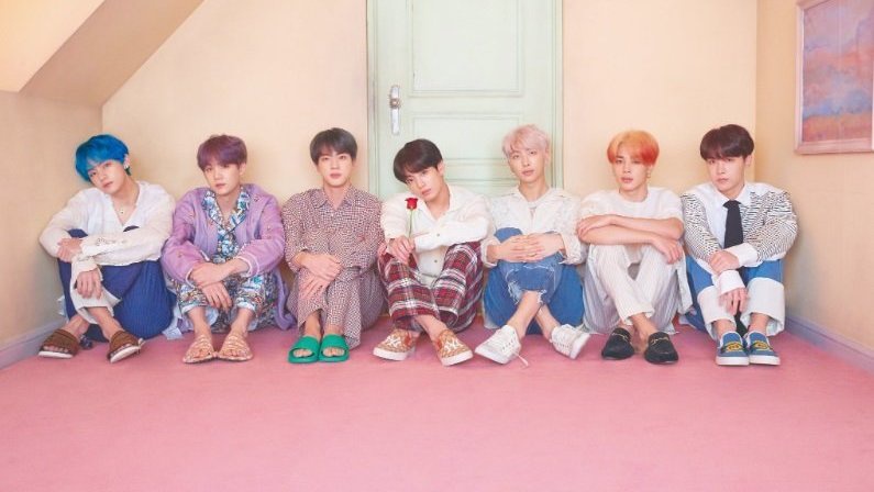 BTS Cetak Sejarah Lewat Album Terbaru BTS Cetak Sejarah Lewat Album Terbaru