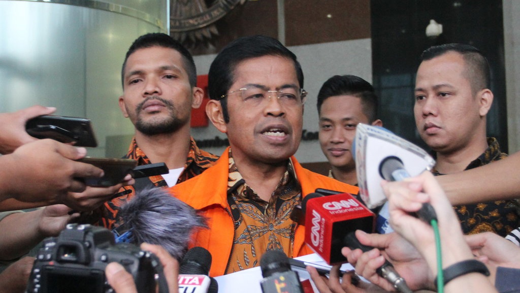 KPK Berhentikan Pengawal Idrus Marham Saat Pelesiran KPK Berhentikan Pengawal Idrus Marham Saat Pelesiran