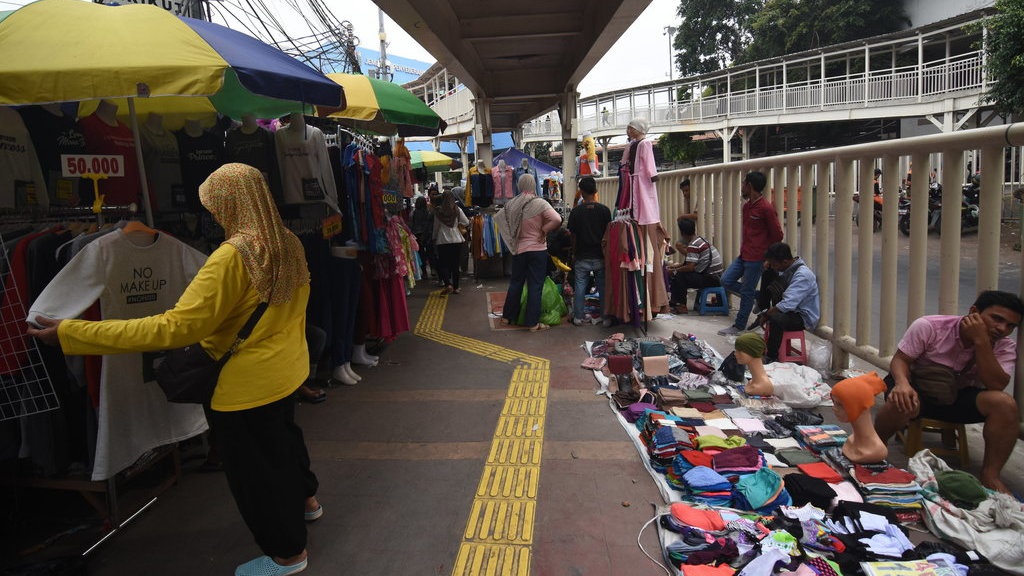 Pemprov Desain Penataan PKL DKI Seperti di Trotoar Luar Negeri