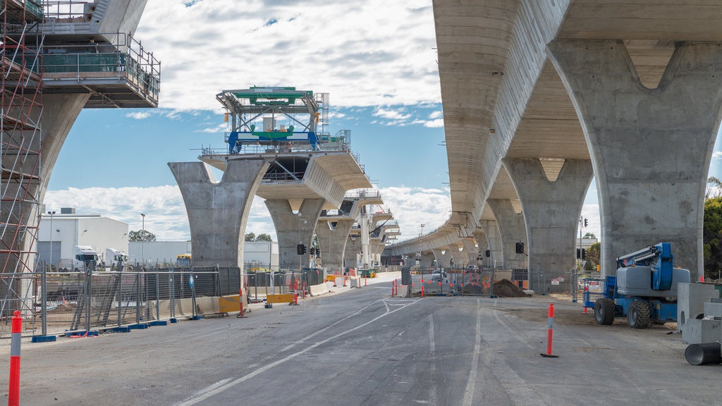 Tulang Punggung Pembangunan Nasional Tulang Punggung Pembangunan Nasional