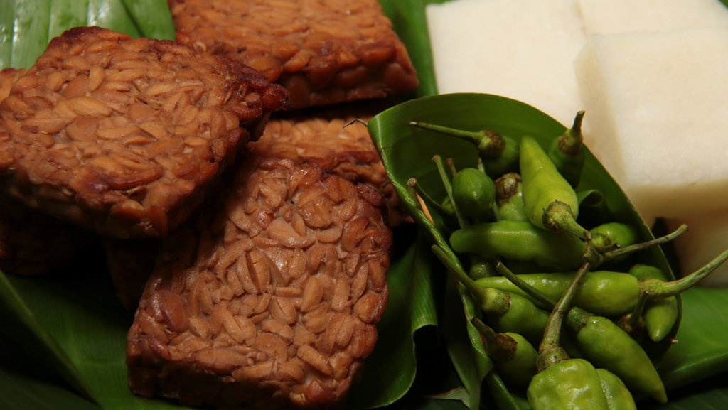 Menu Kuliner Sahur & Buka Sederhana Tempe Tahu Bacem Menu Kuliner Sahur & Buka Sederhana Tempe Tahu Bacem