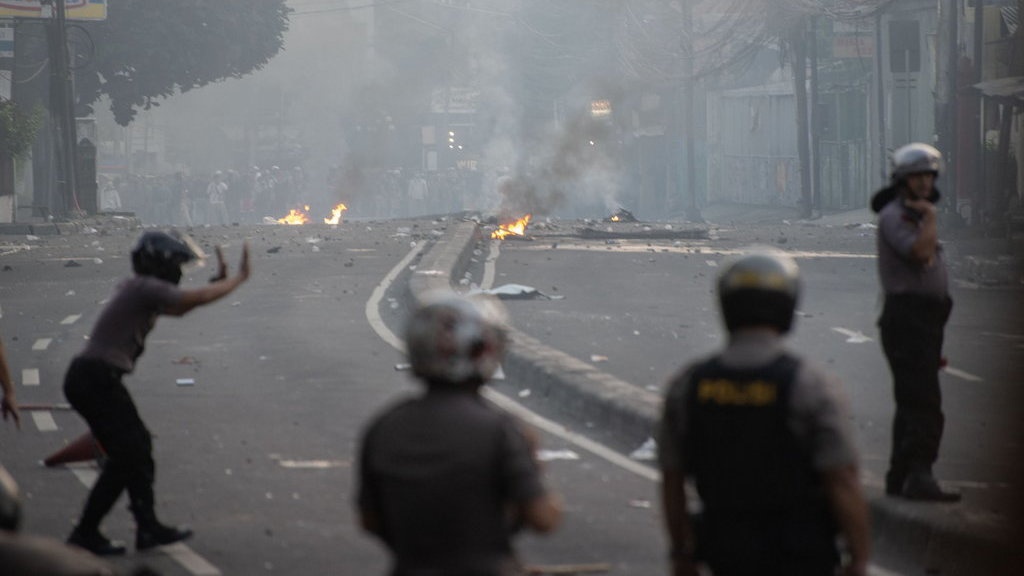 Slipi Masih 'Panas' Sebelum Buka Puasa Slipi Masih 'Panas' Sebelum Buka Puasa