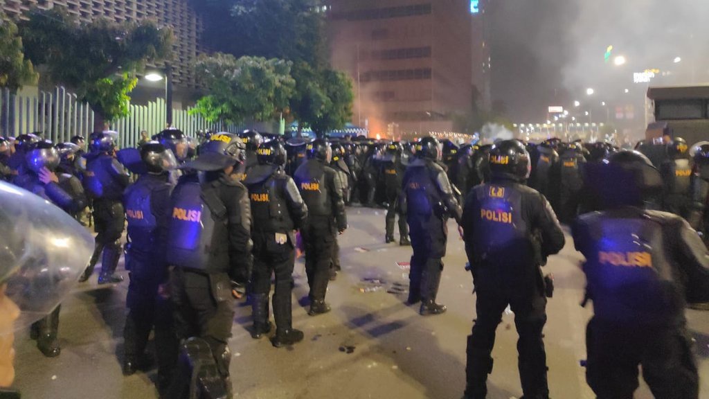 Pemadam Kebakaran Diminta Maju Padamkan Api Pemadam Kebakaran Diminta Maju Padamkan Api