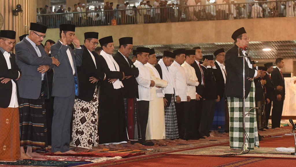 Fatwa MUI tentang Tata Cara Sholat Idul Fitri Saat Pandemi Corona Fatwa MUI tentang Tata Cara Sholat Idul Fitri Saat Pandemi Corona