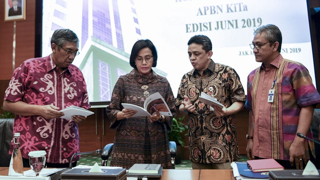 Penerimaan Tumbuh 6,2%, Menkeu: Realisasi APBN Relatif Baik per Mei Penerimaan Tumbuh 6,2%, Menkeu: Realisasi APBN Relatif Baik per Mei