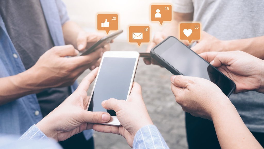 Komdigi Panggil Platform, Demokrasi Jangan Dibungkam Komdigi Panggil Platform, Demokrasi Jangan Dibungkam