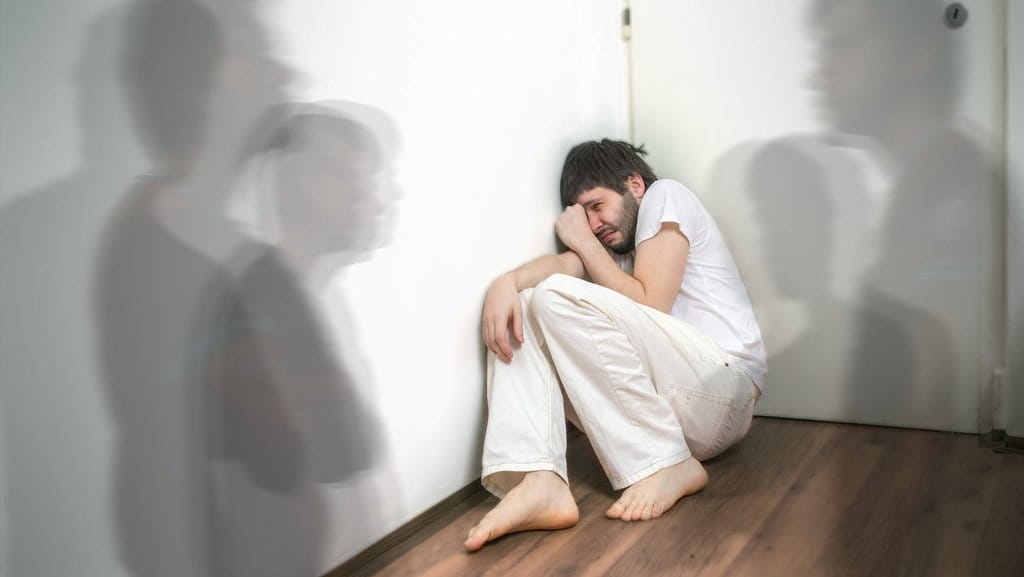 Mengenal Tanda-Tanda Mental Breakdown dan Tips Mencegahnya Mengenal Tanda-Tanda Mental Breakdown dan Tips Mencegahnya