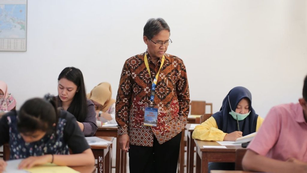 UGM Menerima 2.060 Mahasiswa Baru Melalui Jalur Seleksi Mandiri UGM Menerima 2.060 Mahasiswa Baru Melalui Jalur Seleksi Mandiri