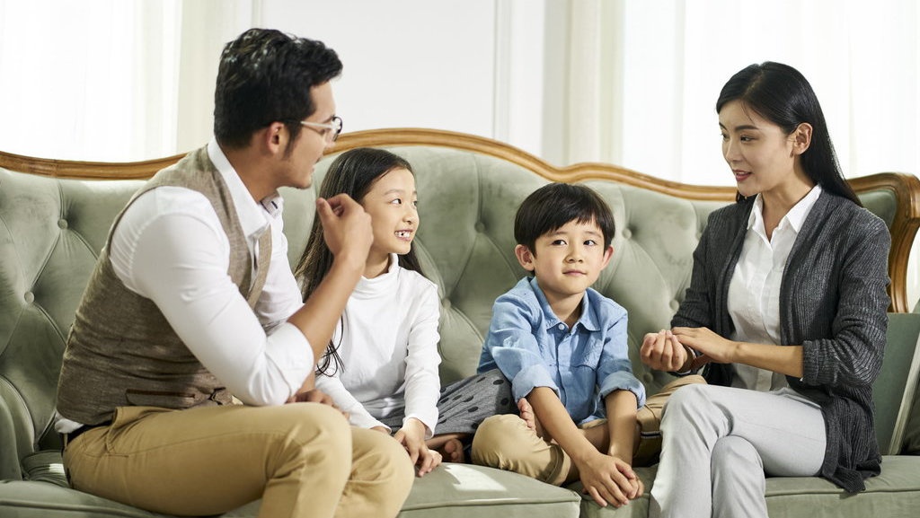 Mengetahui Apa Itu Keluarga dan Fungsinya dalam Sosiologi Mengetahui Apa Itu Keluarga dan Fungsinya dalam Sosiologi