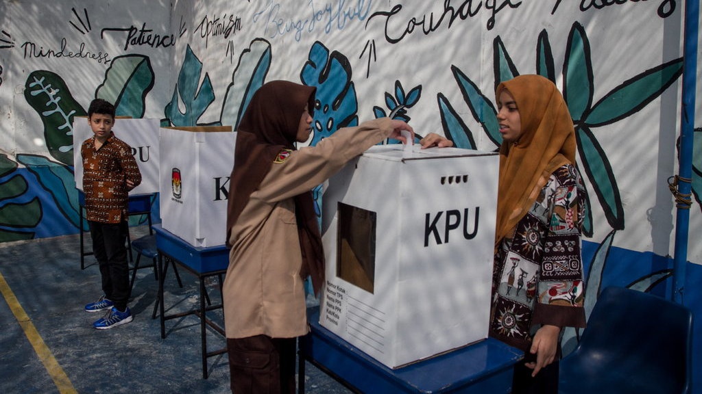 8 Macam Demokrasi, Makna, dan Prinsip-prinsipnya 8 Macam Demokrasi, Makna, dan Prinsip-prinsipnya